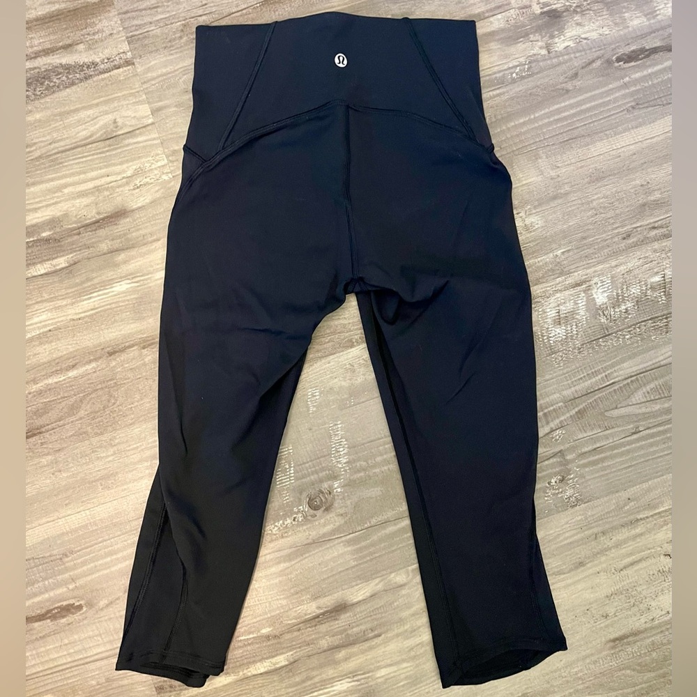 Lululemon Athletica Black Cropped Mesh Panel Leggings - Picture 3 of 5